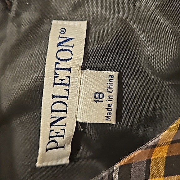 💕PENDLETON💕 Holiday Dress 100% Tafetta Silk ~ Black & Gold Tartan Plaid 18 - Picture 7 of 9